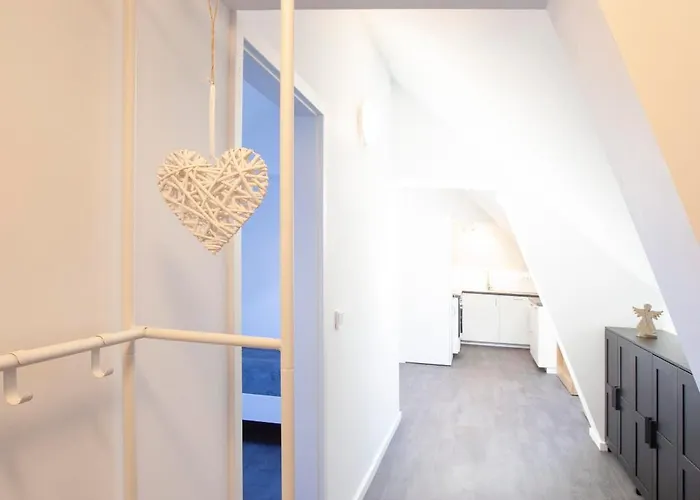 Moderne Nach Sanierung Lejlighed