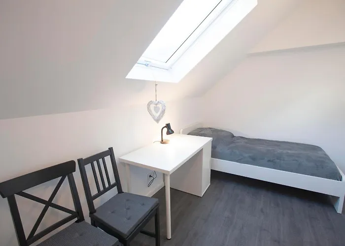 Moderne Nach Sanierung Lejlighed