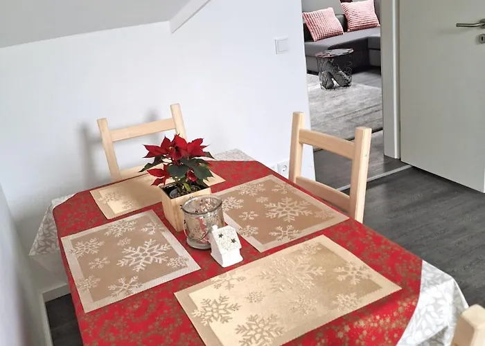 Moderne Nach Sanierung Lejlighed